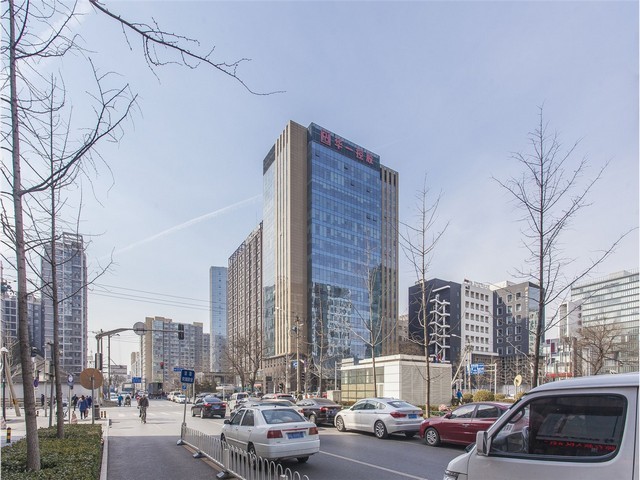 环氧自流平地坪涂料要多少钱